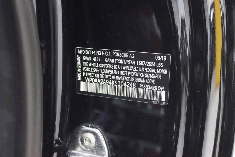 2019 Porsche 911 Carrera