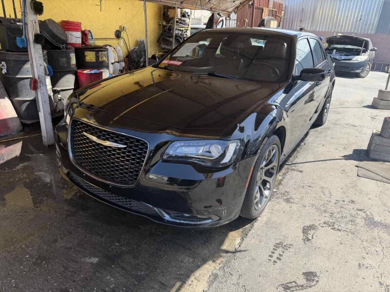2017 Chrysler 300