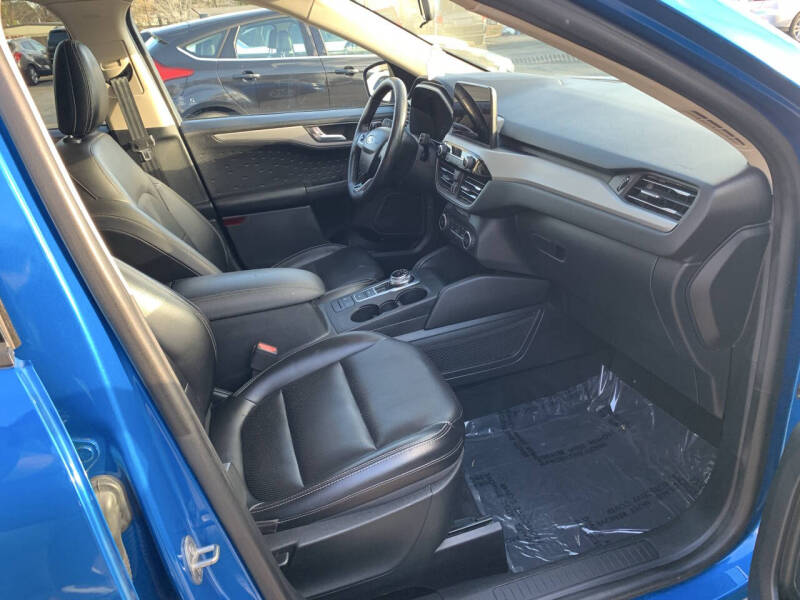 2020 Ford Escape SEL