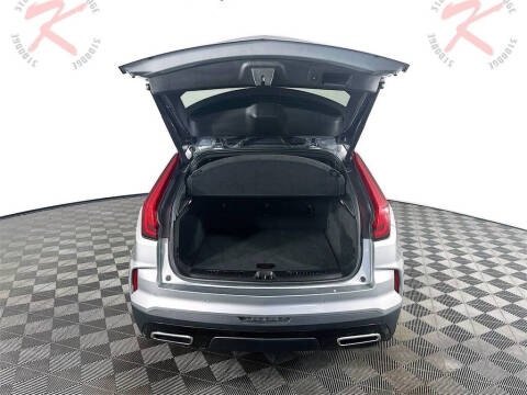 2024 Cadillac XT4 Premium Luxury