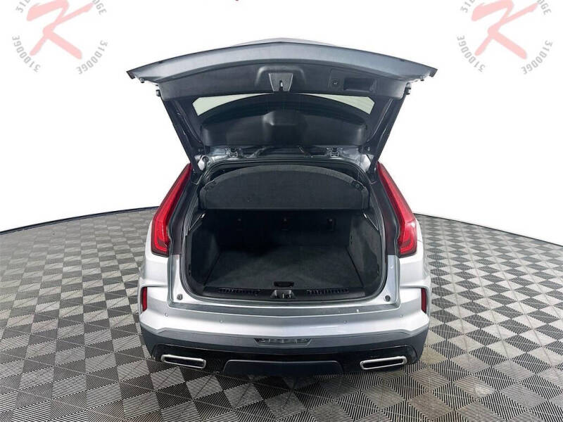 2024 Cadillac XT4 Premium Luxury