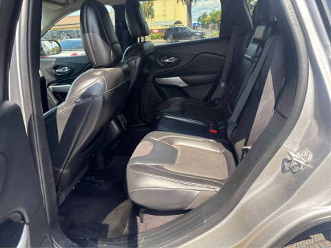 2018 Jeep Cherokee Latitude Plus