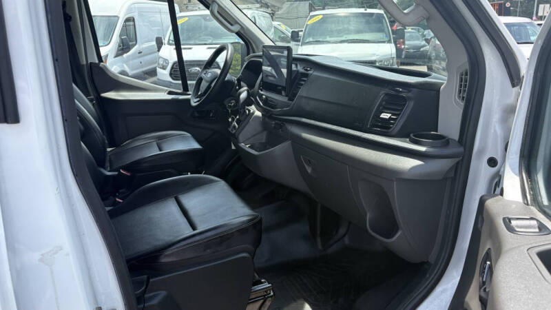2023 Ford Transit 250