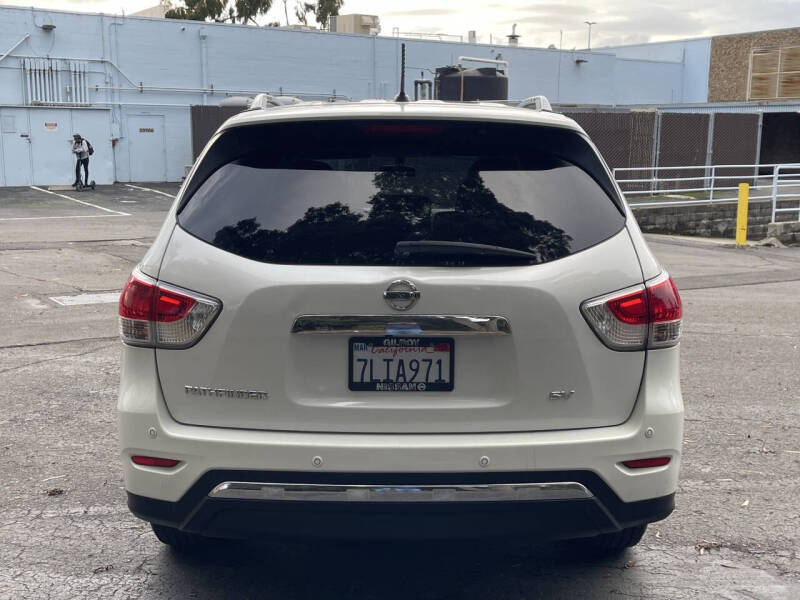 2013 Nissan Pathfinder SV