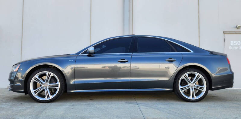 2013 Audi S8 4.0T quattro