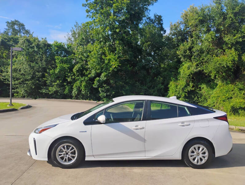 2019 Toyota Prius LE