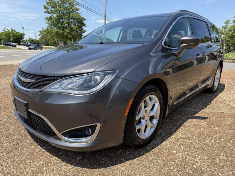 2017 Chrysler Pacifica Touring Plus