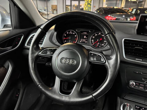 2015 Audi Q3 2.0T quattro Premium Plus