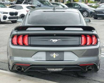 2022 Ford Mustang EcoBoost