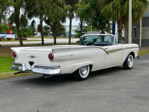 1957 Ford Fairlane
