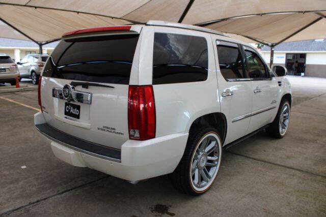 2011 Cadillac Escalade Platinum Edition