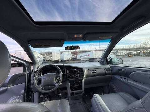 1998 Toyota Sienna XLE