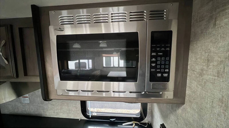 2016 Winnebago Ultralite