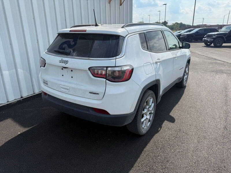 2022 Jeep Compass Latitude Lux