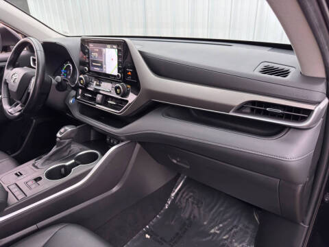 2020 Toyota Highlander Hybrid XLE