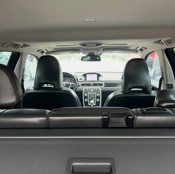 2014 Volvo XC70 T6 Premier Plus