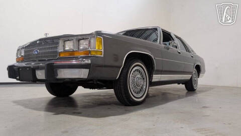 1988 Ford Crown Victoria