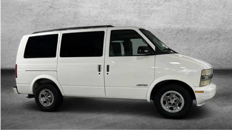 2002 Chevrolet Astro LS