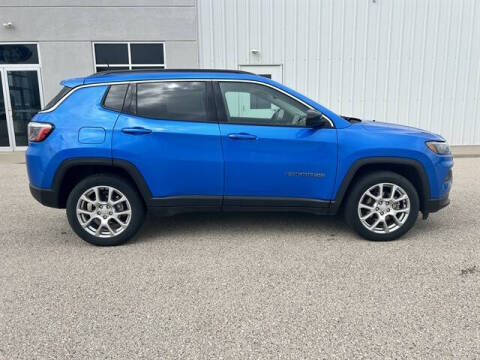 2022 Jeep Compass Latitude Lux