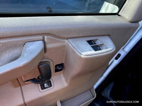 2017 Chevrolet Express 2500