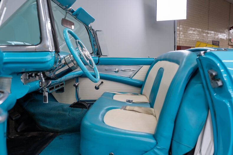 1956 Ford Thunderbird