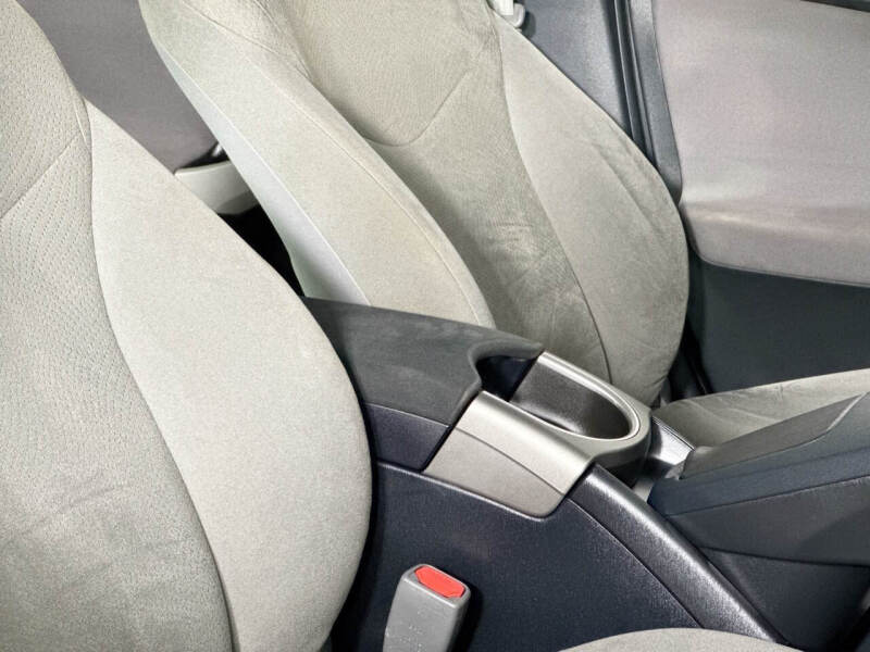 2015 Toyota Prius Three