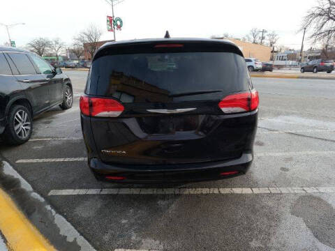 2017 Chrysler Pacifica LX