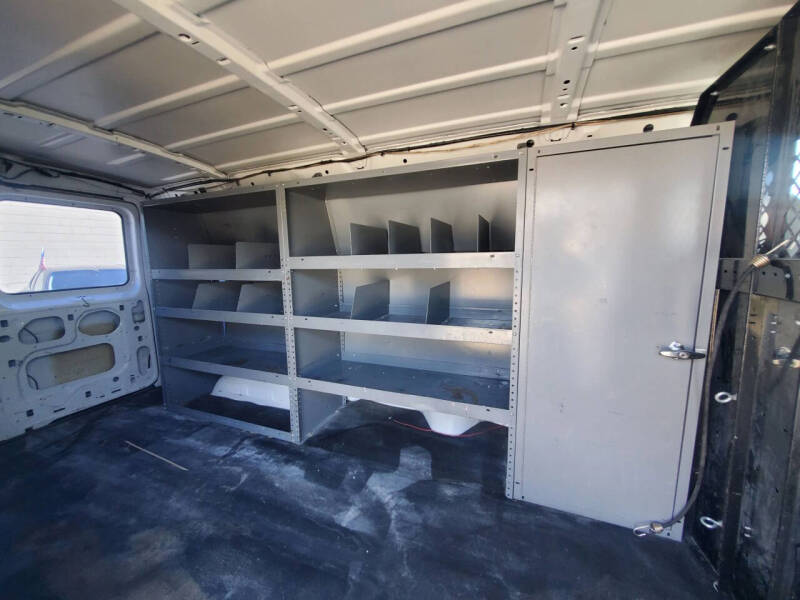 1999 Ford E-150