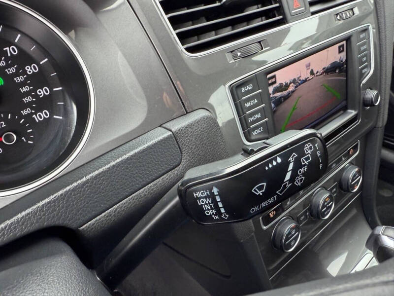 2016 Volkswagen e-Golf SE