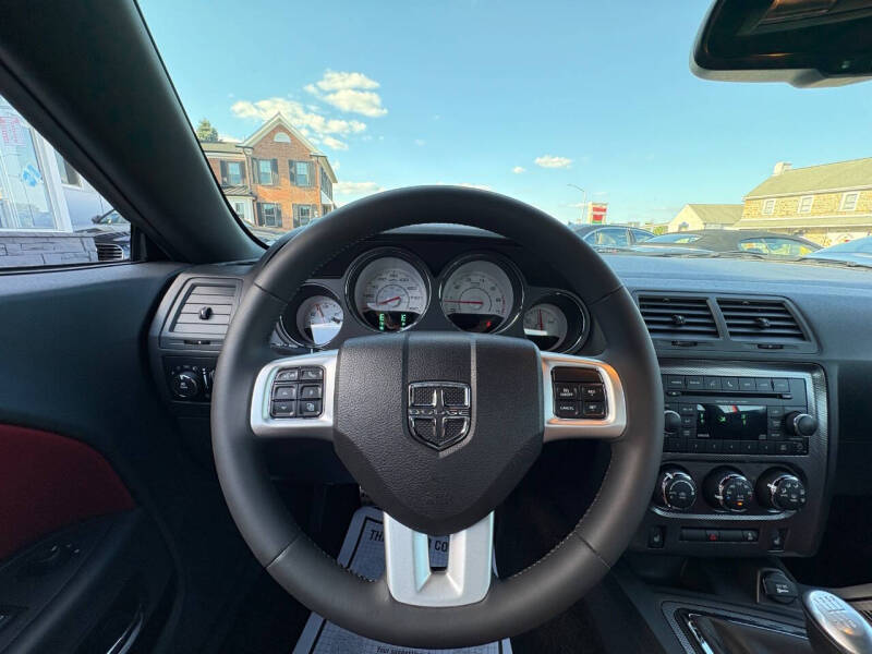 2013 Dodge Challenger R/T Plus