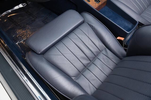 1986 Mercedes-Benz 560-Class 560 SL