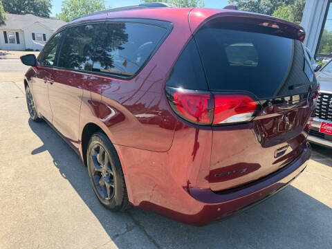 2018 Chrysler Pacifica Touring L Plus