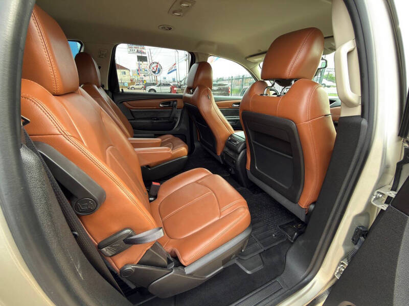 2017 Chevrolet Traverse LT