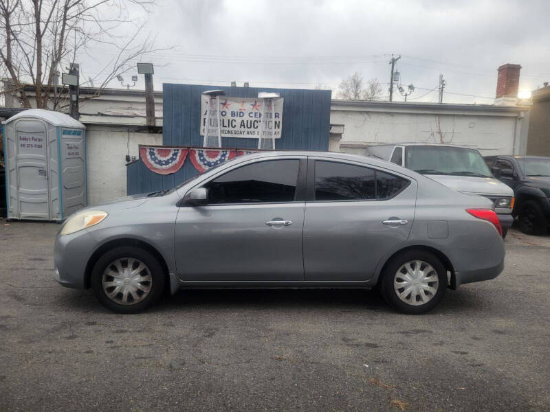2012 Nissan Versa 1.6 SL