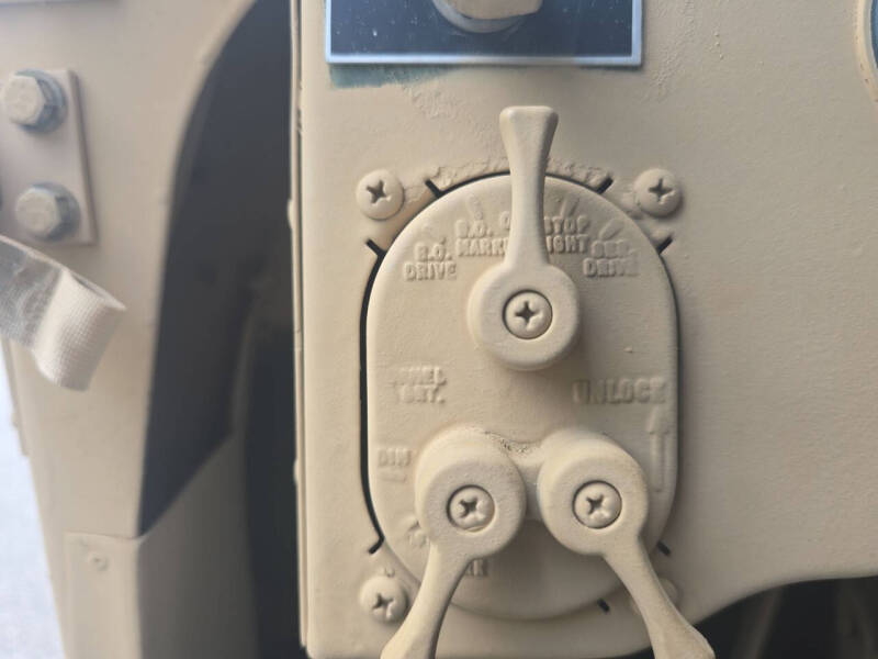 1998 AM General Hummer