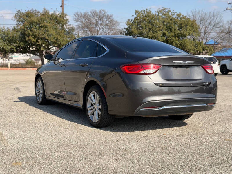 2015 Chrysler 200 Limited