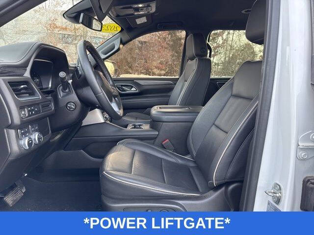 2023 GMC Yukon XL SLT