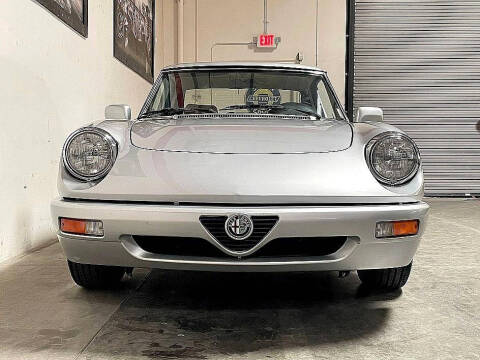 1991 Alfa Romeo Spider Veloce