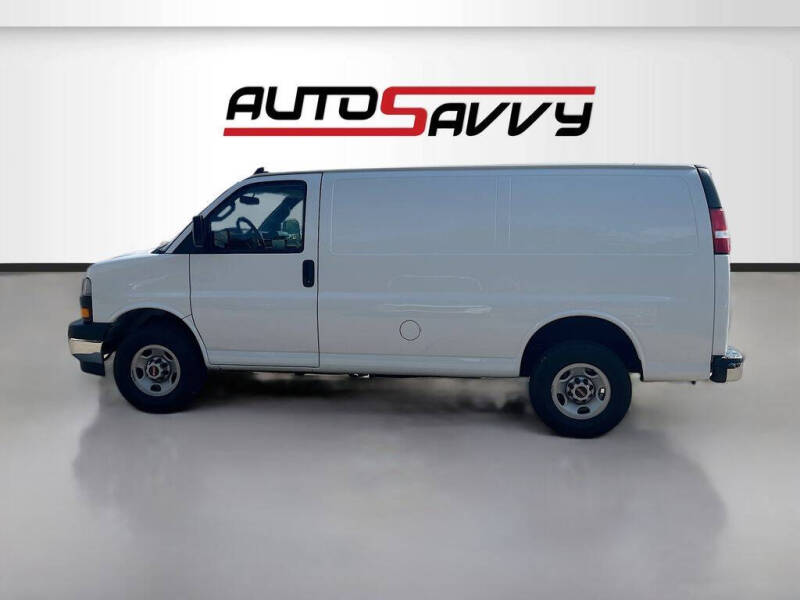 2022 GMC Savana 2500