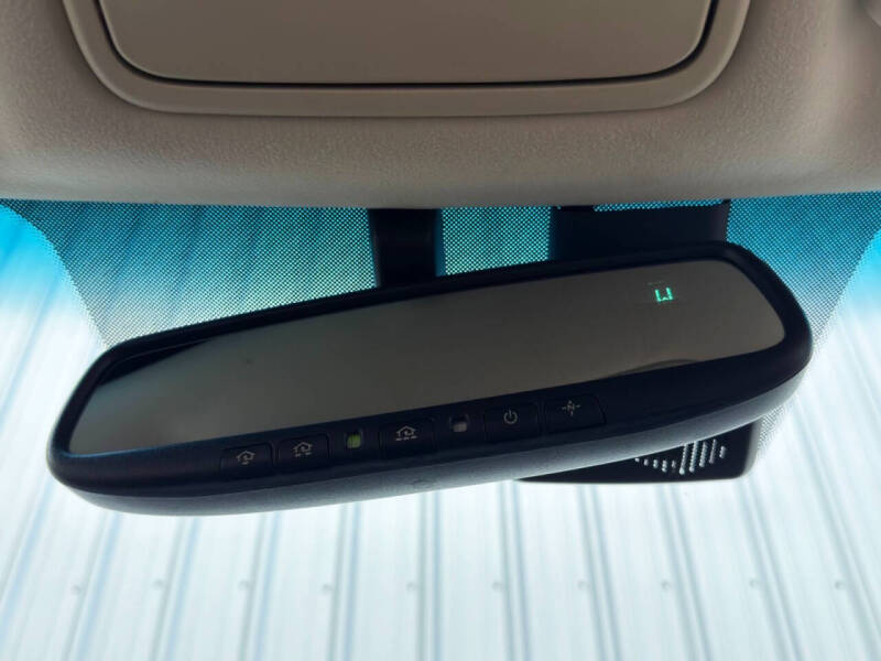 2014 Kia Cadenza Premium