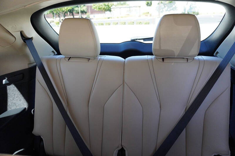 2025 Acura MDX w/Tech