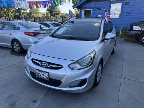 2013 Hyundai Accent GS