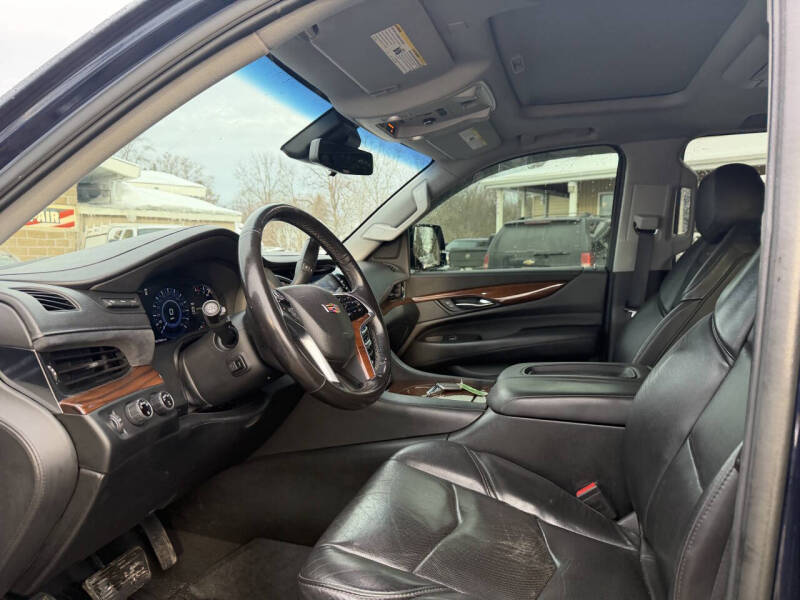 2018 Cadillac Escalade ESV Luxury