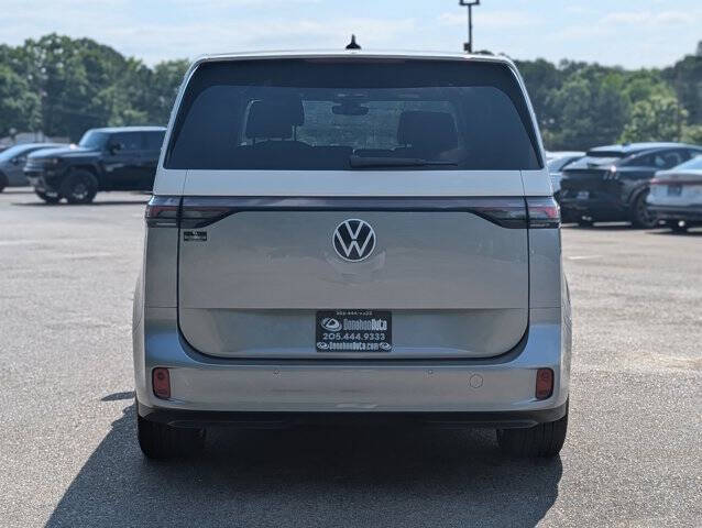 2025 Volkswagen ID. Buzz Pro S Plus