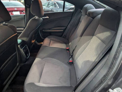 2015 Dodge Charger SE