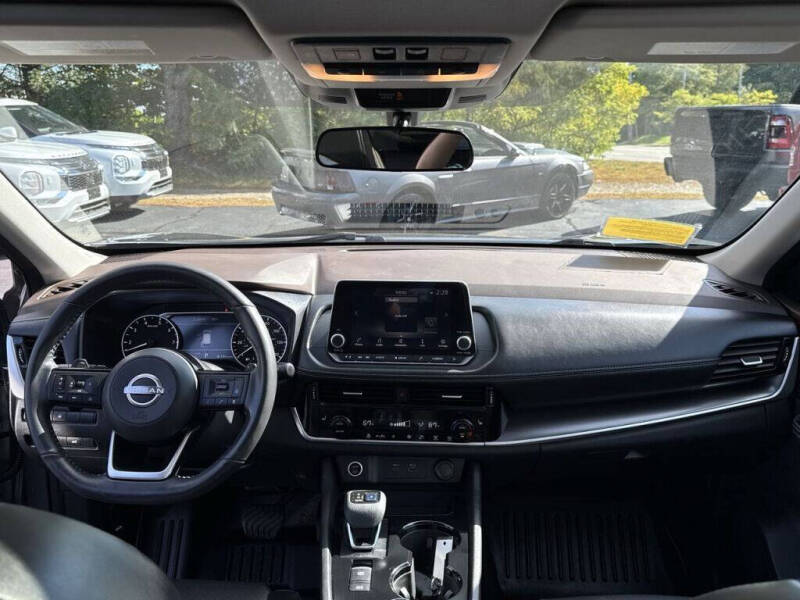 2022 Nissan Rogue SV