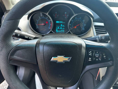 2014 Chevrolet Cruze LS Manual