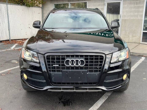2012 Audi Q5 3.2 quattro Premium Plus