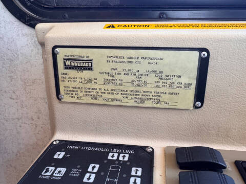 2005 Winnebago Journey