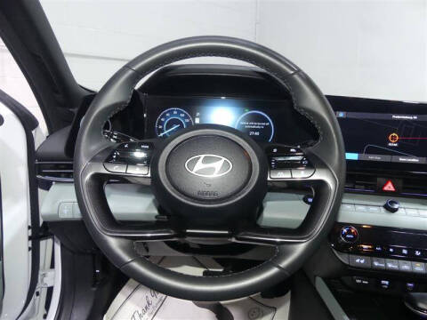 2024 Hyundai Elantra Hybrid Limited